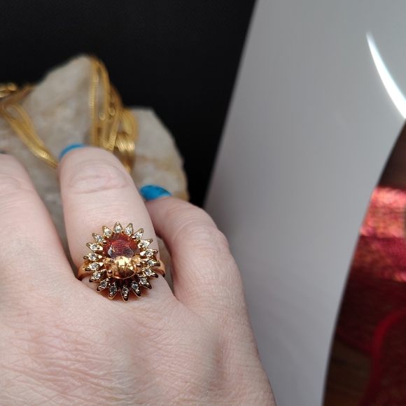 Gold Tone Jewelry Lot. 3 Necklaces. Bracelet, Brooch And Ring. - Picture 2 of 7